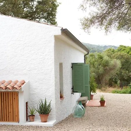 La Liara A House Nestled Between Vineyards And A Stream 別荘
